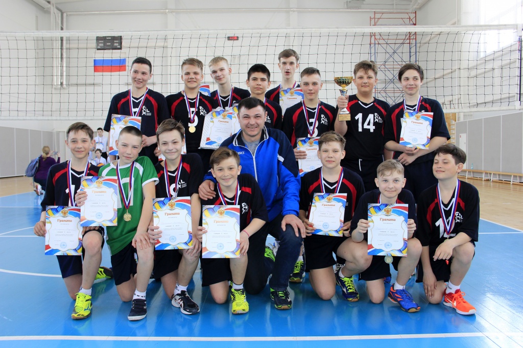 волейболисты Кваста.jpg