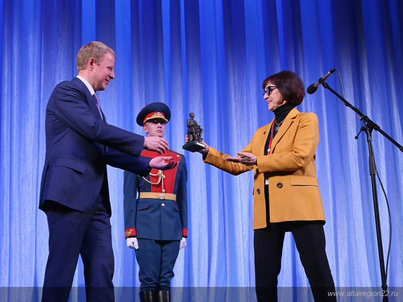 23.10.2019_Театр драмы 3.jpg