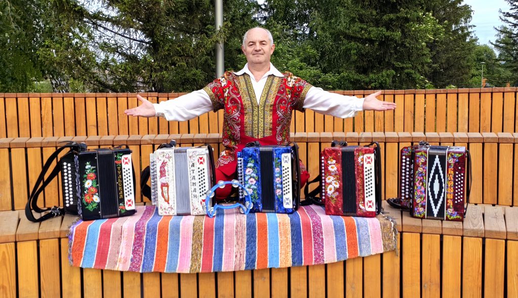 ploshhadka-garmonistov-1.jpg
